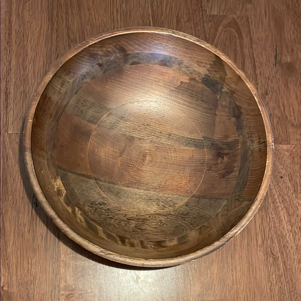 Vintage Wooden Salad Bowl - Picture 2 of 3